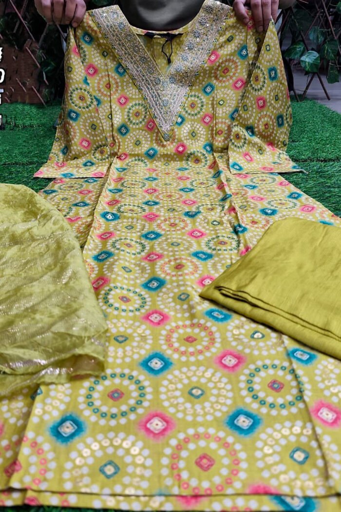 Vetikan Silk Kurti With Bandhani Print Work - Image 2