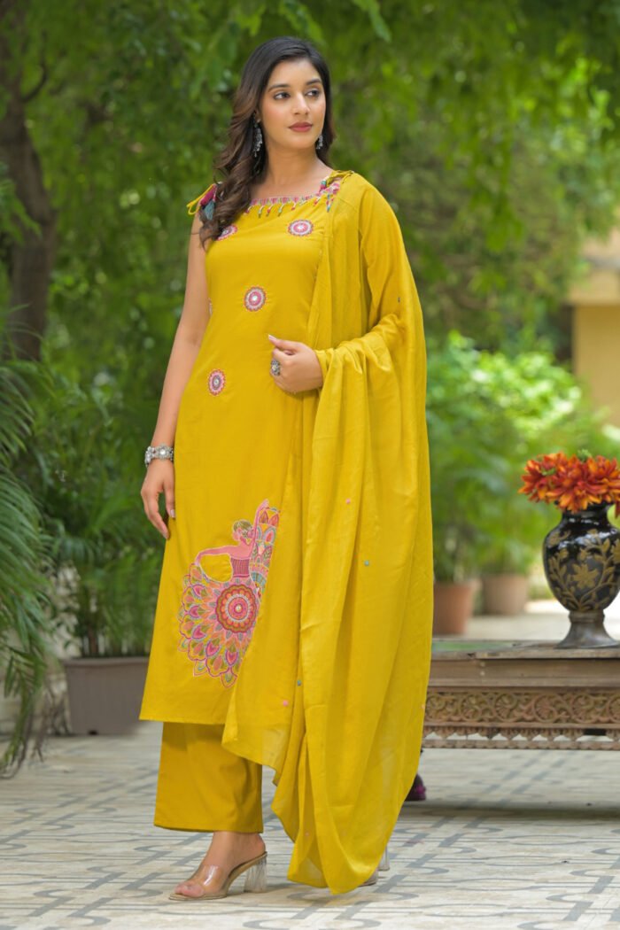 Pure Cotton Suit With Fine Thread Embroidery Work - Image 4