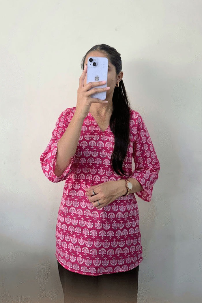 Printed Short Kurta Fow Women V Neck Set - Image 5