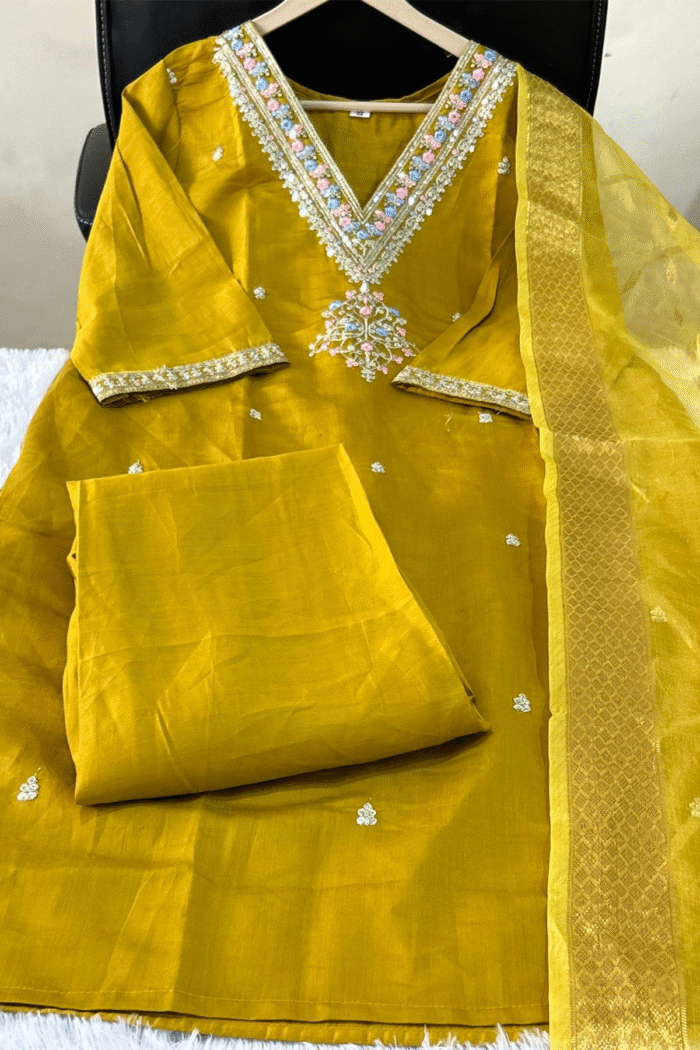 Premium Russian Silk Collection Kurti Set Wholesale - Image 6