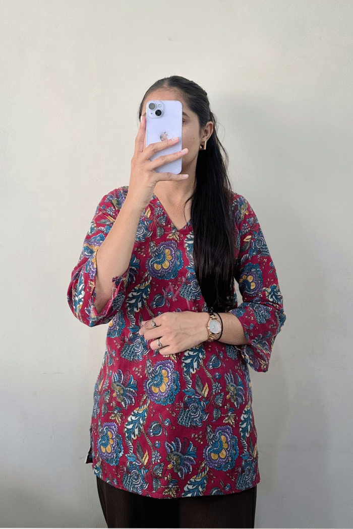Printed Short Kurta Fow Women V Neck Set - Image 2