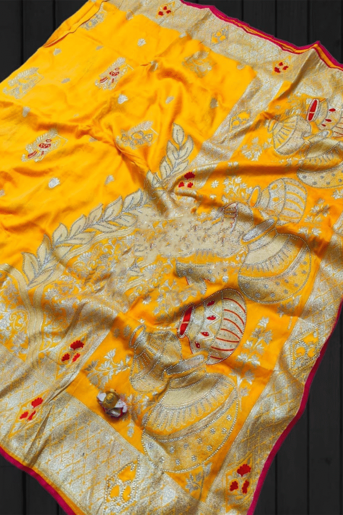 Festive Silk Matka Pallu Saree With Zari Work - Image 4
