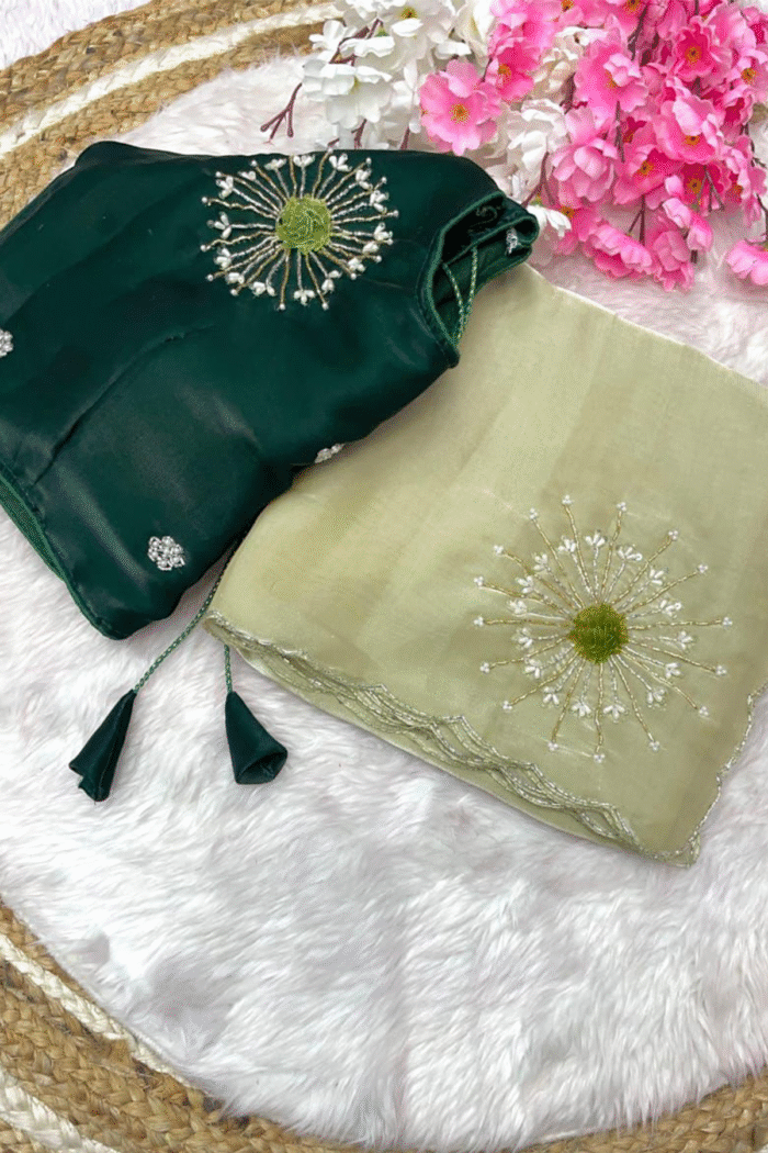 Space Mirror Silk Saree With Beautiful Handwork - Image 8